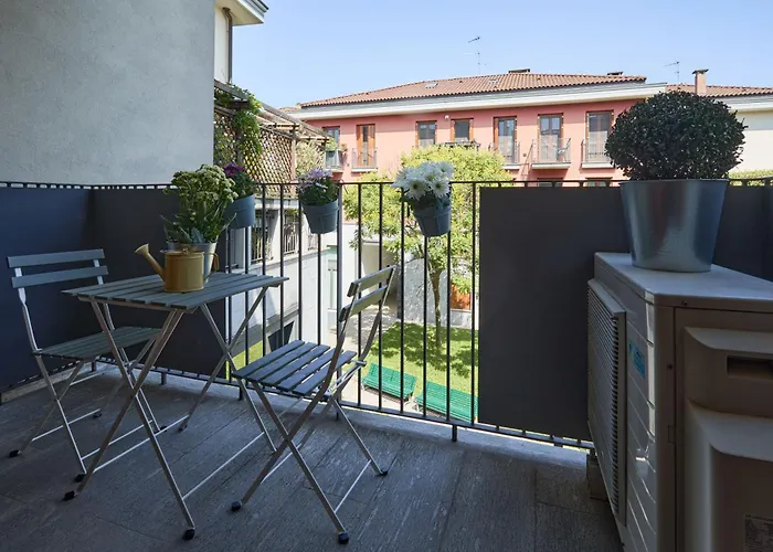 Deluxe Navigli